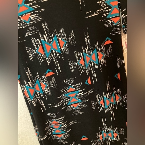 NWT Lularoe Julia Dress M Form Fitting Midi Knit with Mid Length Sleeves - Picture 2 of 6